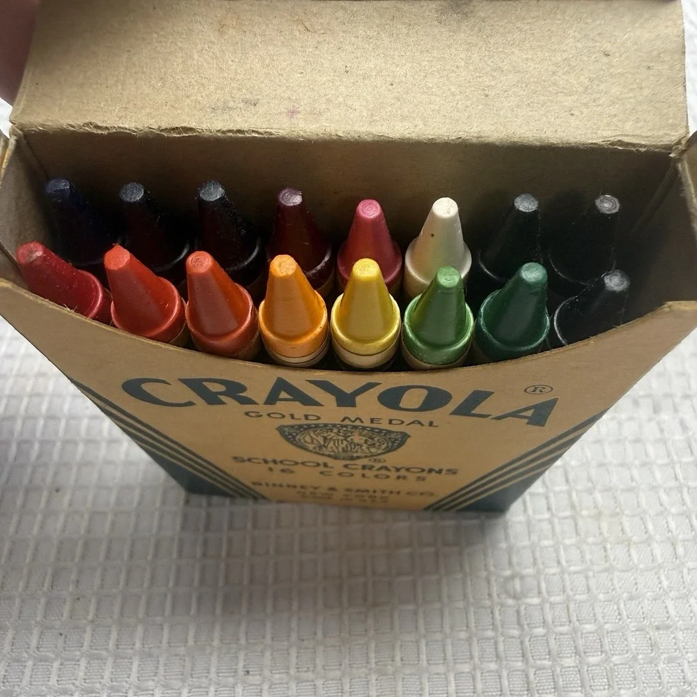 Crayola 16 Gold Medal School Crayons Complete Box Colors Binney Smith Vtg '38-42
